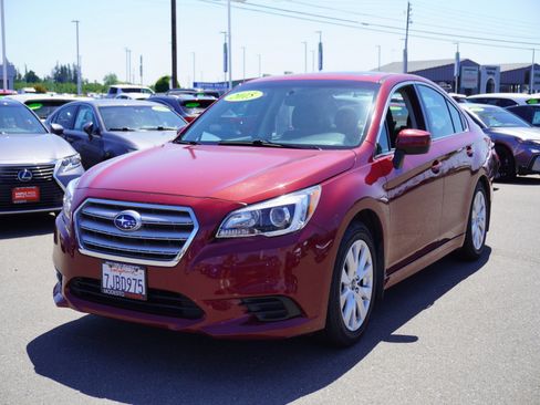 Used 2015 Subaru Legacy 2.5i Premium AWD/4WD image 7