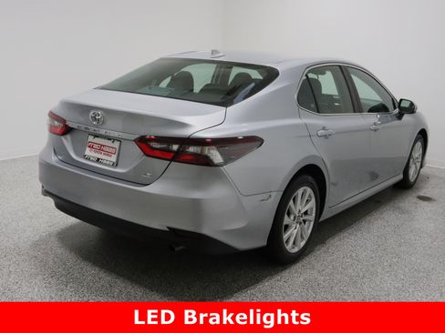 Used 2024 Toyota Camry LE image 7
