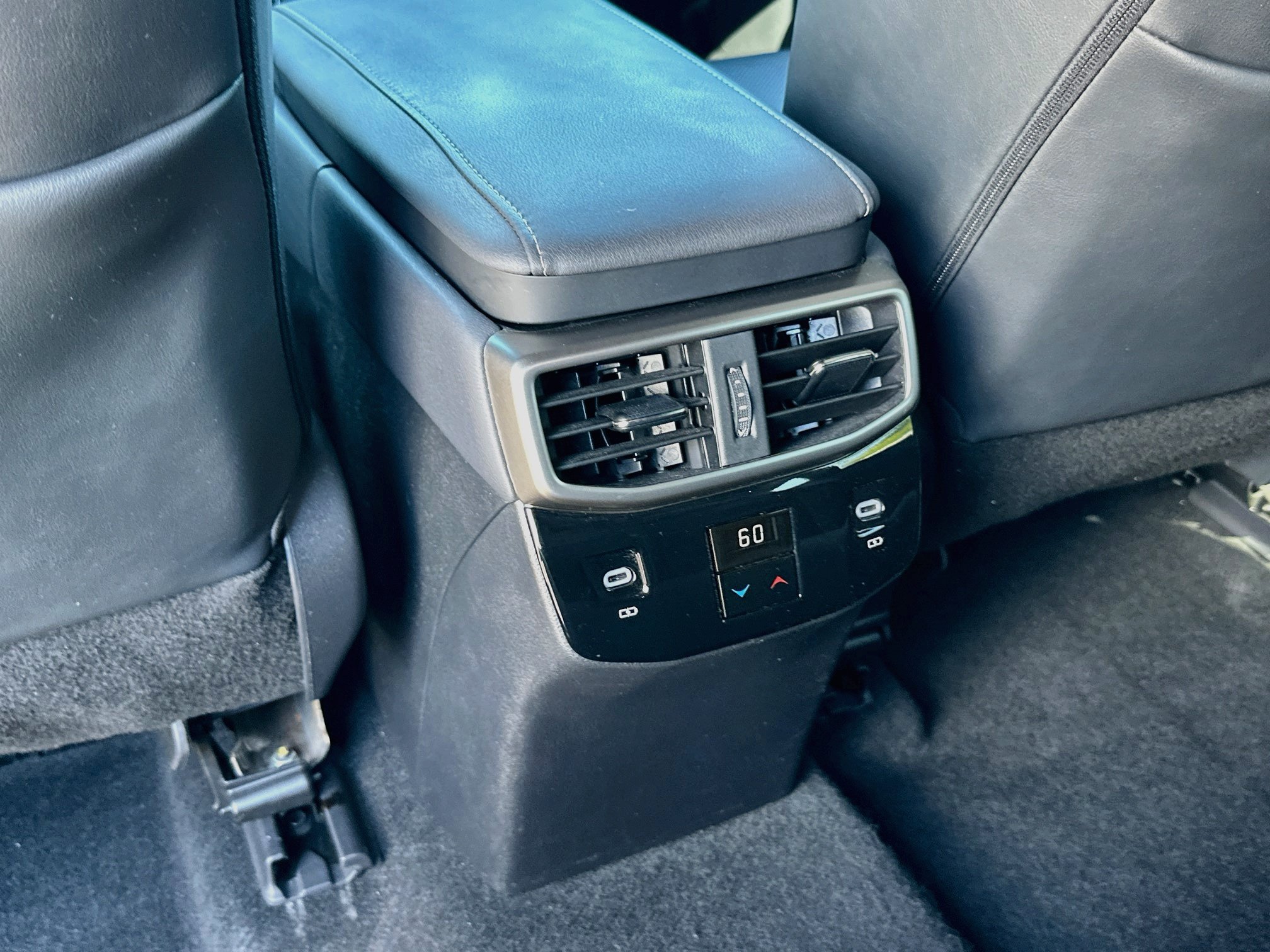 Used 2024 Lexus RX 350 FWD w/ Technology Package image 26