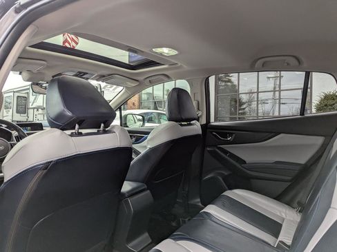Used 2019 Subaru Crosstrek Hybrid w/ Moonroof Package w/Navigation AWD/4WD image 45