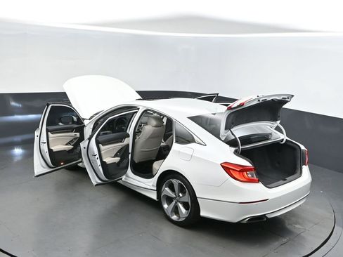 Used 2018 Honda Accord Touring image 47