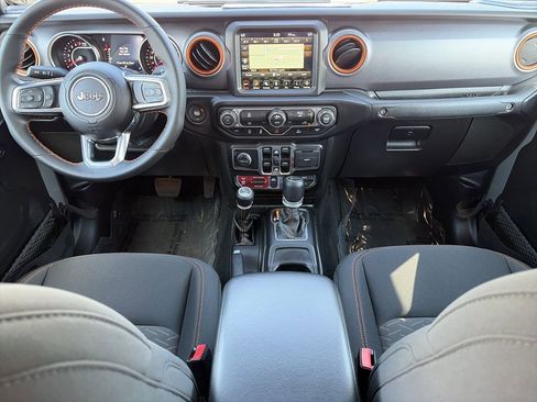 Used 2022 Jeep Gladiator Mojave w/ Auxiliary Switch Group AWD/4WD image 14