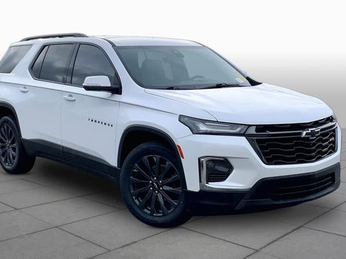 Used 2023 Chevrolet Traverse RS FWD image 3