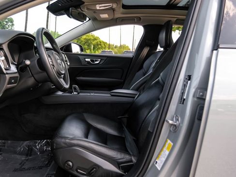 Used 2024 Volvo S60 B5 Core FWD image 37