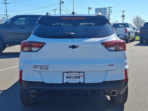 Used 2021 Chevrolet TrailBlazer RS w/ Convenience Package AWD/4WD image 23