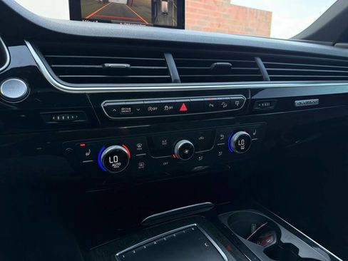 Used 2017 Audi Q7 3.0T Premium Plus w/ Premium Plus Package image 9