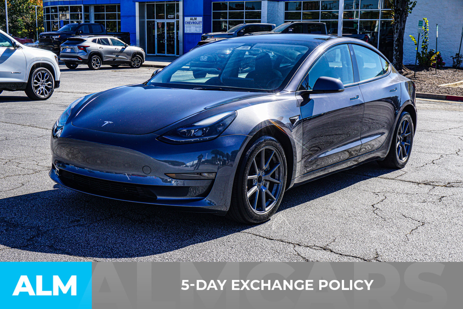 Used 2023 Tesla Model 3 Standard Range RWD image 4