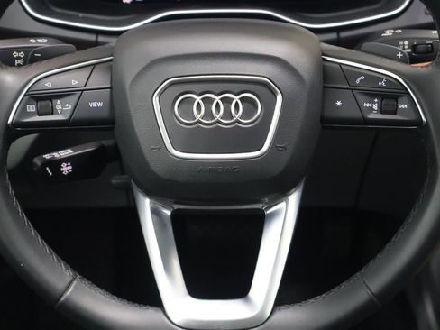 Used 2021 Audi Q5 e Premium AWD/4WD image 17