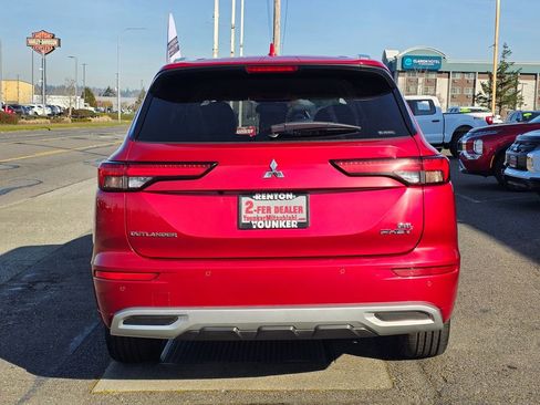 Used 2024 Mitsubishi Outlander SEL image 6