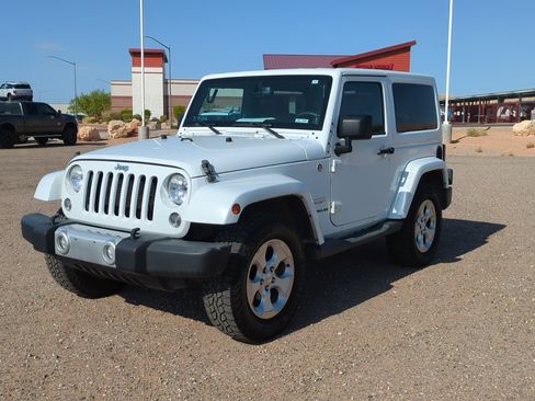 Used 2014 Jeep Wrangler Sahara w/ Dual Top Group AWD/4WD image 8