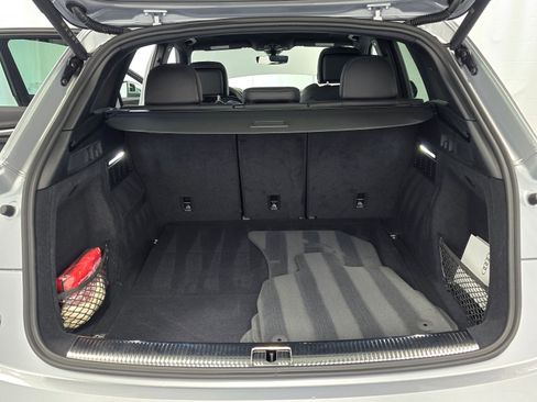 Used 2025 Audi SQ5 Premium Plus w/ Premium Plus Package image 11