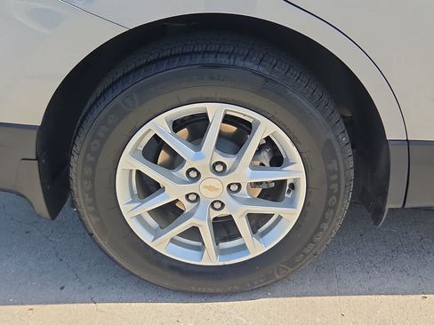 Used 2023 Chevrolet Equinox LT w/ LPO, Floor Liner Package AWD/4WD image 16