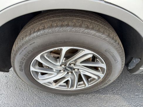 Used 2024 Lincoln Aviator AWD image 12