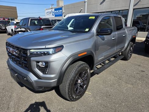 Used 2023 GMC Canyon Elevation w/ Convenience Package AWD/4WD image 2