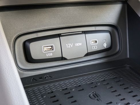 New 2026 Hyundai Venue SEL image 29