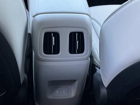 Used 2026 Hyundai Tucson Limited FWD image 18