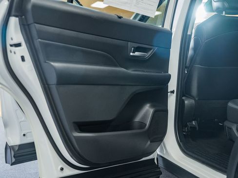 Used 2024 Toyota Grand Highlander XLE image 43