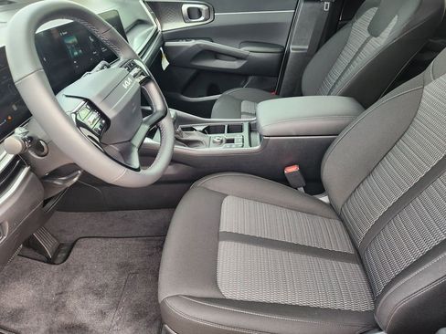 New 2026 Kia Sorento LX image 9