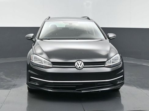 Used 2018 Volkswagen Golf S image 4