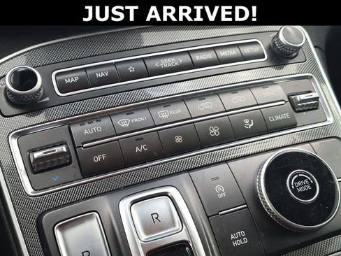 Used 2023 Hyundai Santa Fe SEL FWD image 17