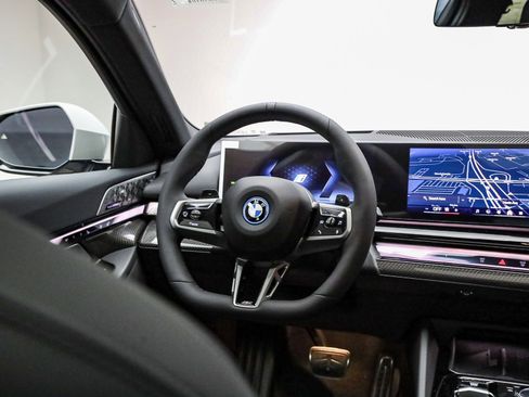 New 2026 BMW 550e xDrive 550e xDrive image 16