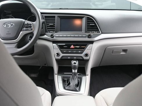 Used 2018 Hyundai Elantra SEL image 25