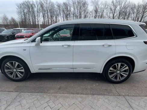 Used 2021 Cadillac XT6 Premium Luxury image 5