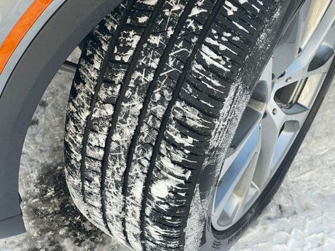 Used 2025 BMW X5 xDrive50e w/ Premium Package image 27