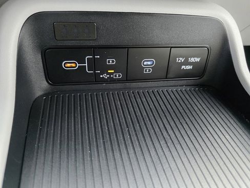 Used 2024 Hyundai Kona SEL image 33