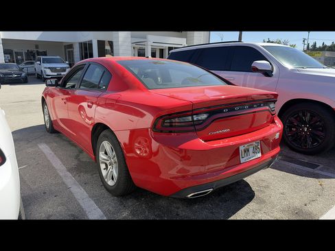 Used 2022 Dodge Charger SXT RWD image 3