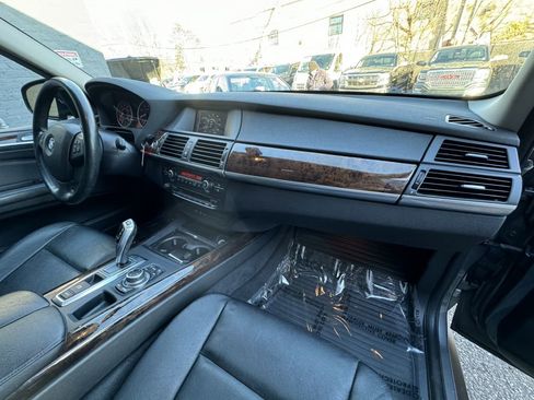 Used 2010 BMW X5 xDrive30i image 15