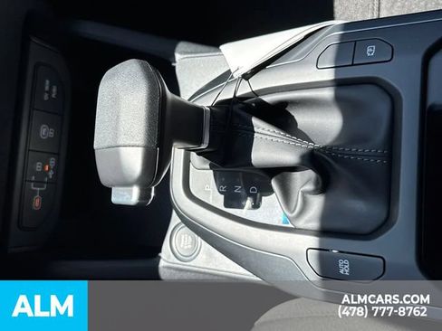 Used 2025 Kia K4 FWD image 32