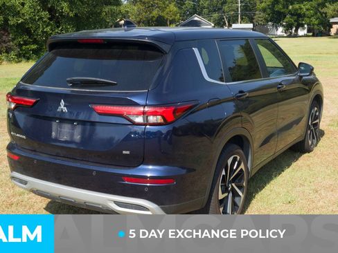 Used 2024 Mitsubishi Outlander SE FWD image 3