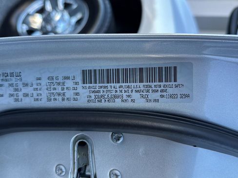 Used 2018 RAM 2500 Tradesman w/ Chrome Appearance Group image 35