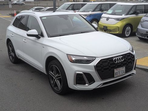 Used 2021 Audi Q5 e Premium Plus w/ Premium Plus Package image 7