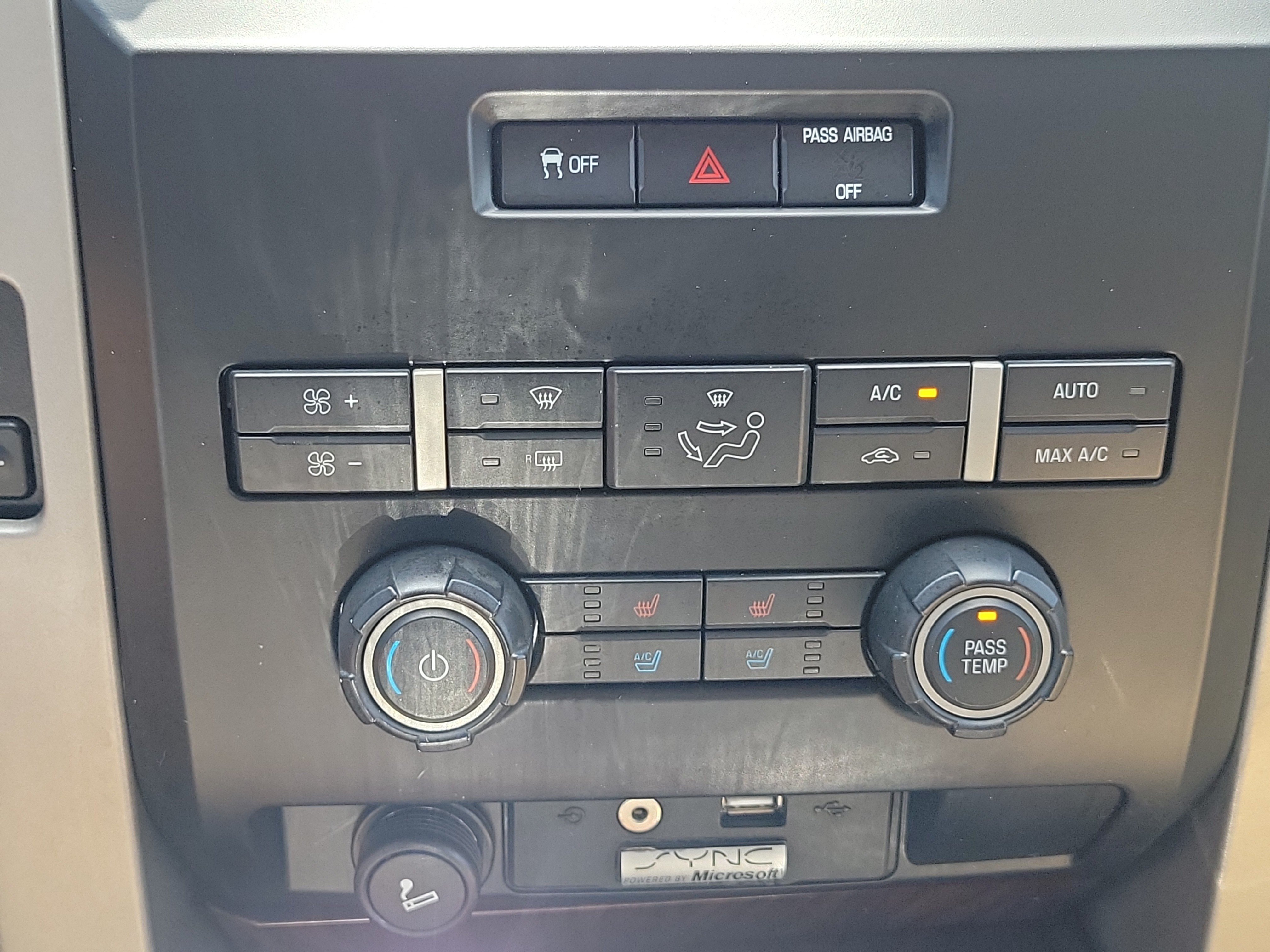 Used 2012 Ford F150 Lariat w/ Lariat Chrome Pkg AWD/4WD image 28