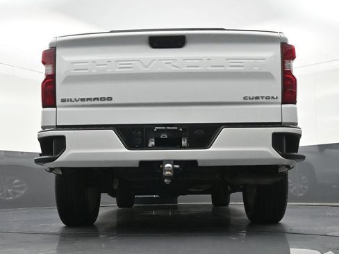 Used 2022 Chevrolet Silverado 1500 Custom RWD image 27