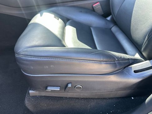 Used 2021 Tesla Model Y Performance AWD/4WD image 25