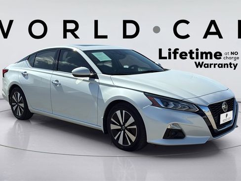 Used 2020 Nissan Altima 2.5 SV image 16