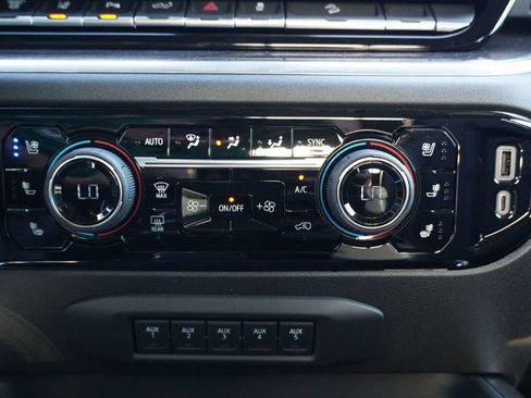 New 2025 Chevrolet Silverado 2500 LTZ w/ LTZ Texas Edition image 39