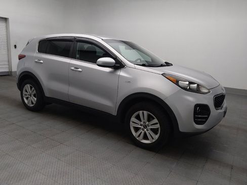 Used 2019 Kia Sportage LX AWD/4WD image 11