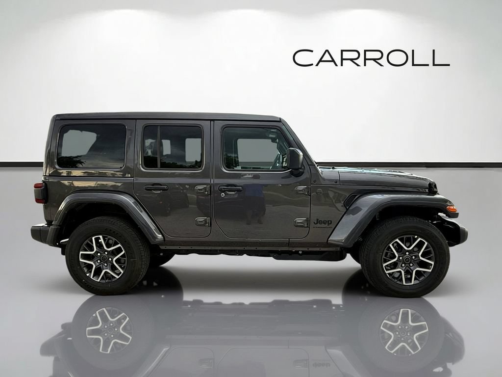 Used 2026 Jeep Wrangler Unlimited Sahara AWD/4WD image 2