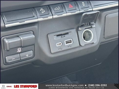 Used 2020 Chevrolet Silverado 1500 Custom Trail Boss w/ Custom Convenience Package image 29