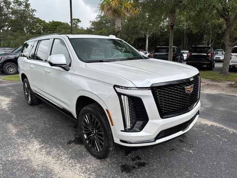 Used 2025 Cadillac Escalade ESV Sport Platinum w/ LPO, Floor Liner Package AWD/4WD image 2