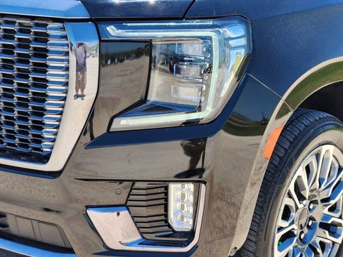 Used 2024 GMC Yukon Denali Ultimate AWD/4WD image 9