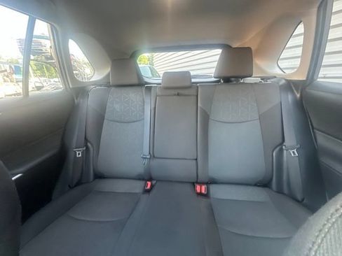 Used 2025 Toyota RAV4 XLE FWD image 8