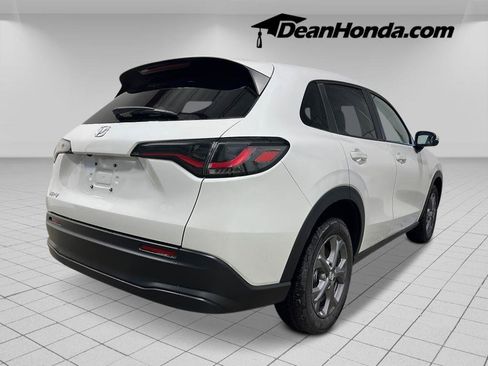New 2026 Honda HR-V LX image 5
