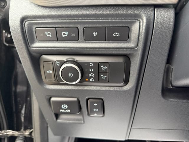 Used 2022 Ford F150 Raptor w/ Raptor 37 Performance Package AWD/4WD image 18