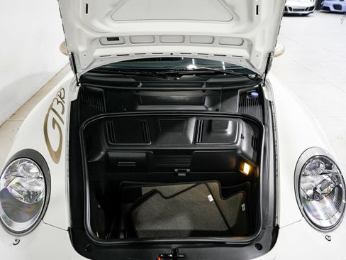 Used 2010 Porsche 911 GT3 RS image 41