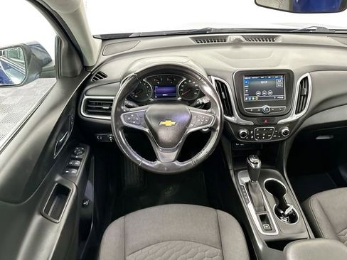 Used 2019 Chevrolet Equinox LT image 3
